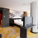 Ibis Styles Merter 5*