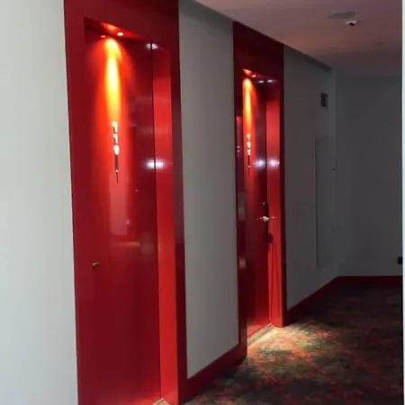 호텔 Ibis Styles Merter 5*
