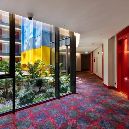 Ibis Styles Merter 5*
