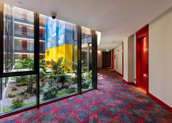 Ibis Styles Merter 5*