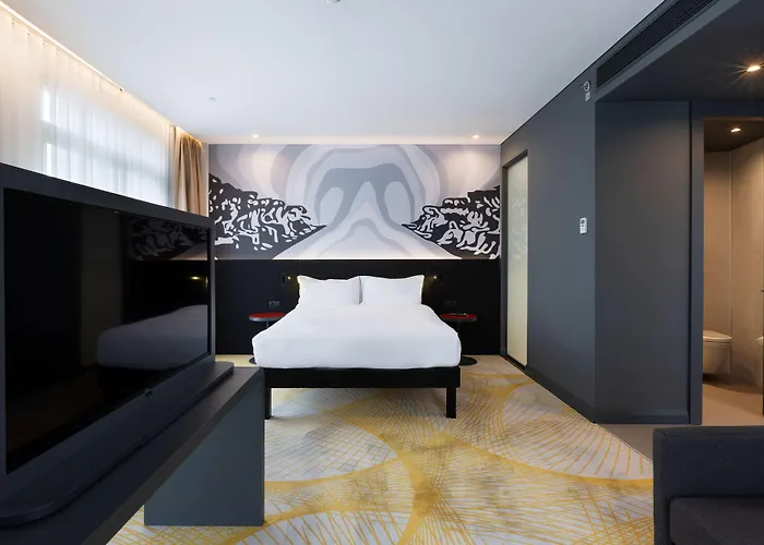 Ibis Styles Merter מלון