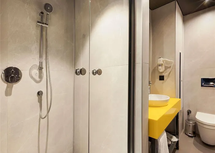 Ibis Styles Merter 5*