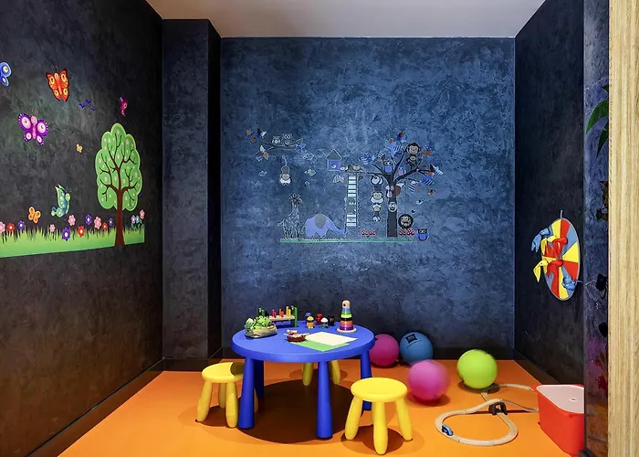 מלון Ibis Styles Merter 5*