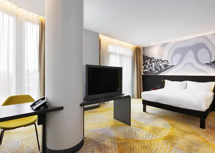 Ibis Styles Merter 5*