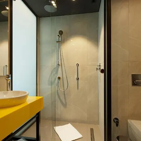 Hotel Ibis Styles Merter 5*